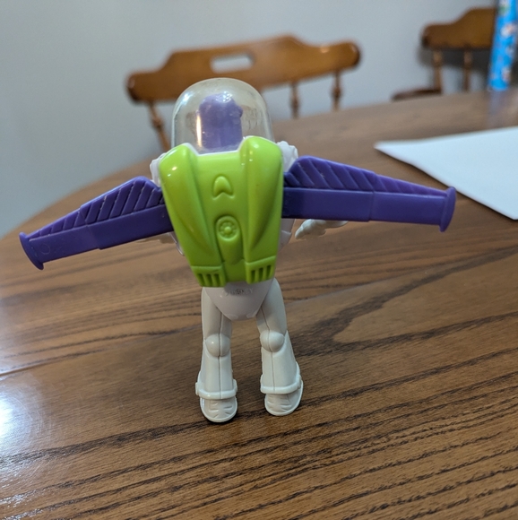 Disney Buzz Lightyear. 4 inches. Toy from Burger King kids meals in 1995. GUC. - Picture 2 of 6